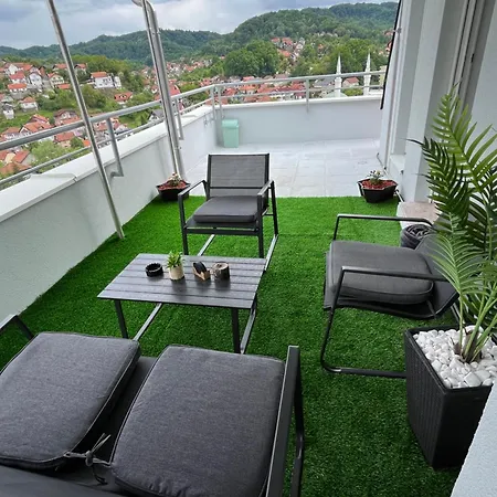 Maa * Tuzla
